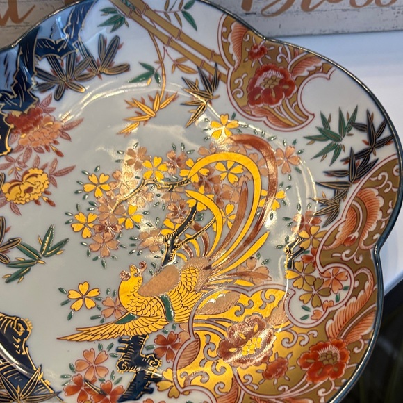 Decorative Floral Plate with Gold and Blue Accents - Picture 3 of 6